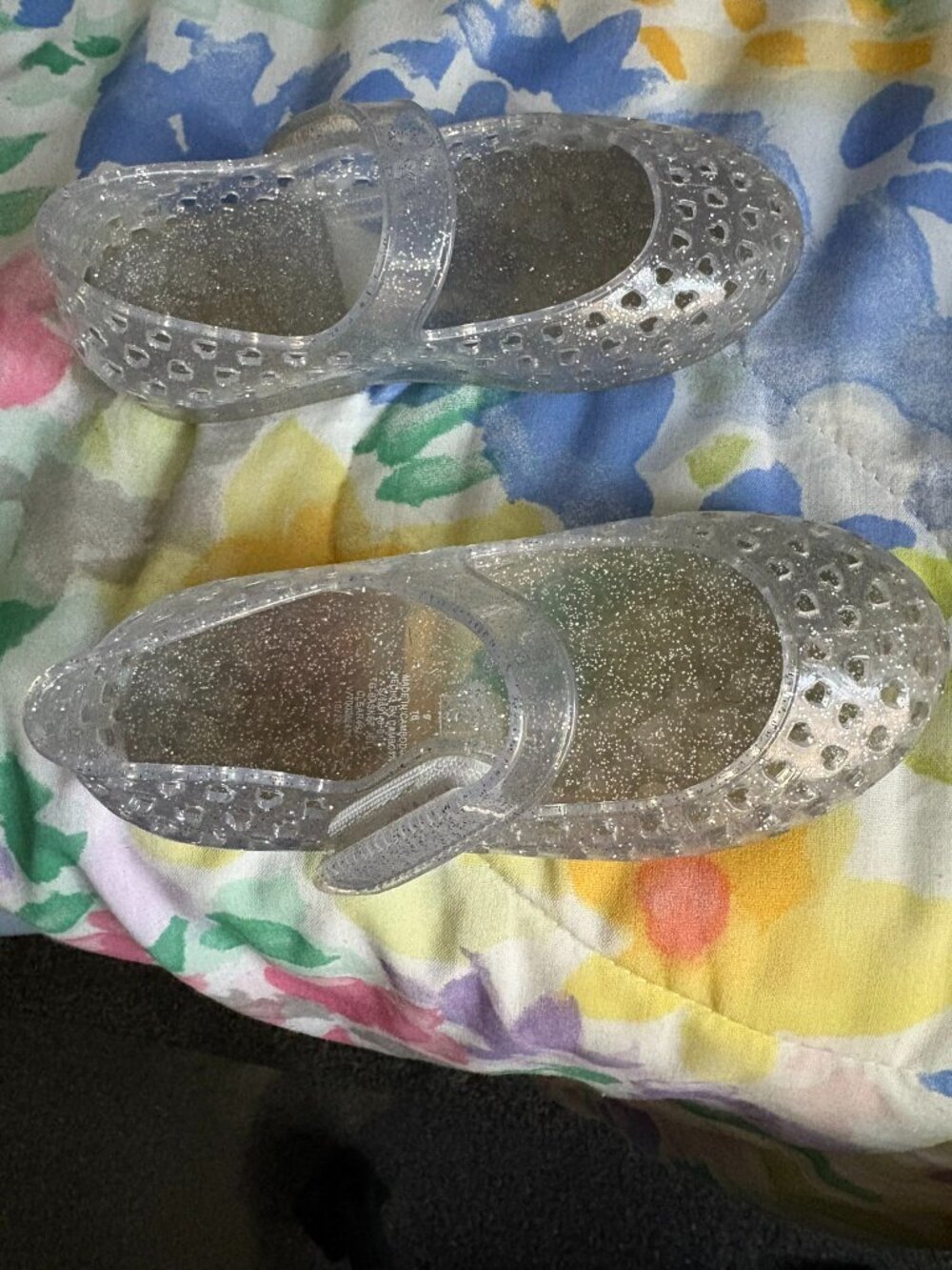 Girls jelly shoes with velcro close, clear with glitter, size 9